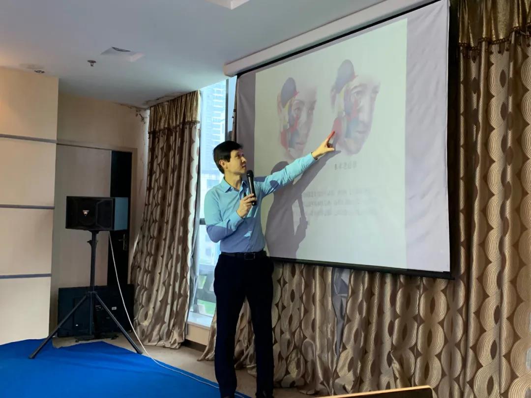 愛思特首席專家國(guó)務院政府特殊津貼專家李勤教授.jpg 愛思特首席專家國(guó)務院政府特殊津貼專家李勤教授.jpg