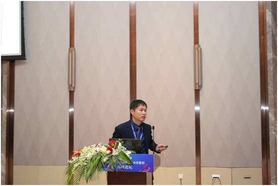 劉海峰院長(cháng)授課現場.jpeg 劉海峰院長(cháng)授課現場.jpeg